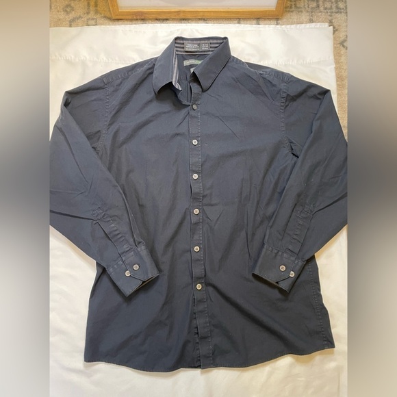 Claiborne Other - Men’s Claiborne by John Bartlett size medium black dress button up shirt